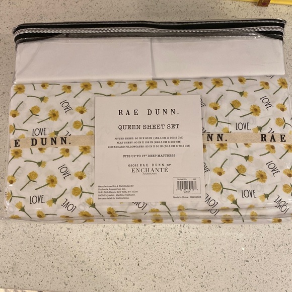 Rae Dunn Other - Price firm ❗️Rae Dunn queen sheet set “Love”
